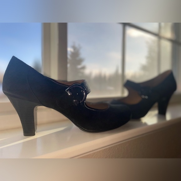 Paula Style Velvet Pumps - Picture 2 of 5